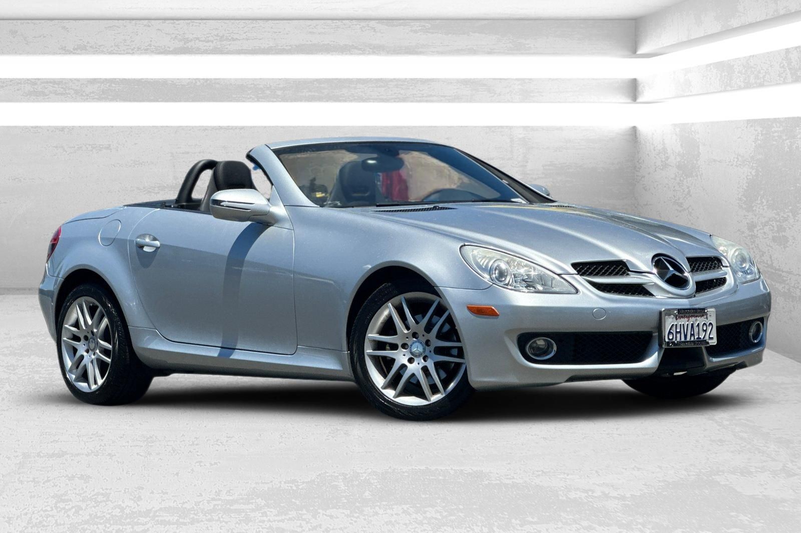 Iridium Silver Metallic 2009 Mercedes-Benz SLK 300 Convertible Rear-Wheel Drive