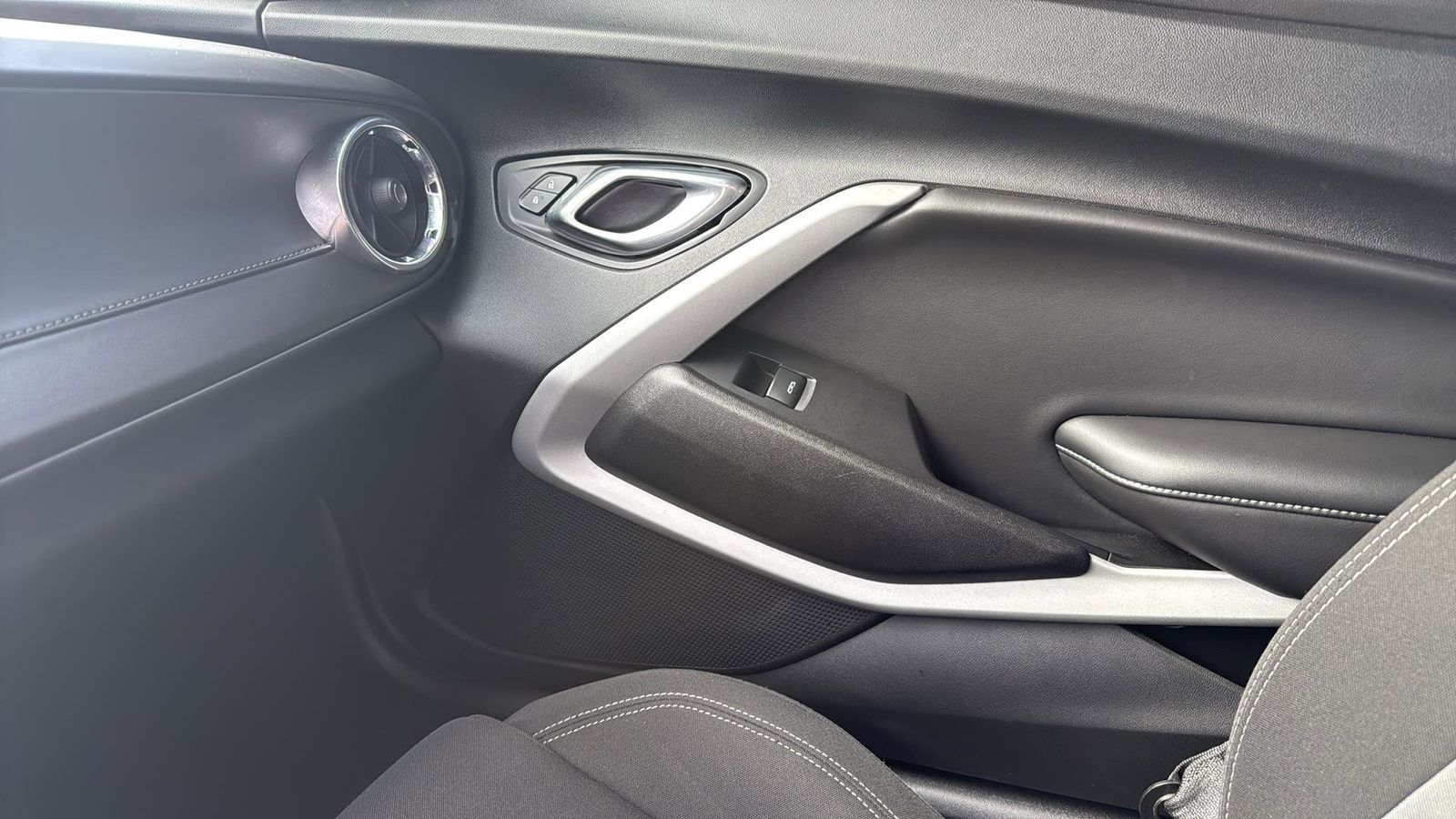 2019 Chevrolet Camaro  1lt In Austin, Texas