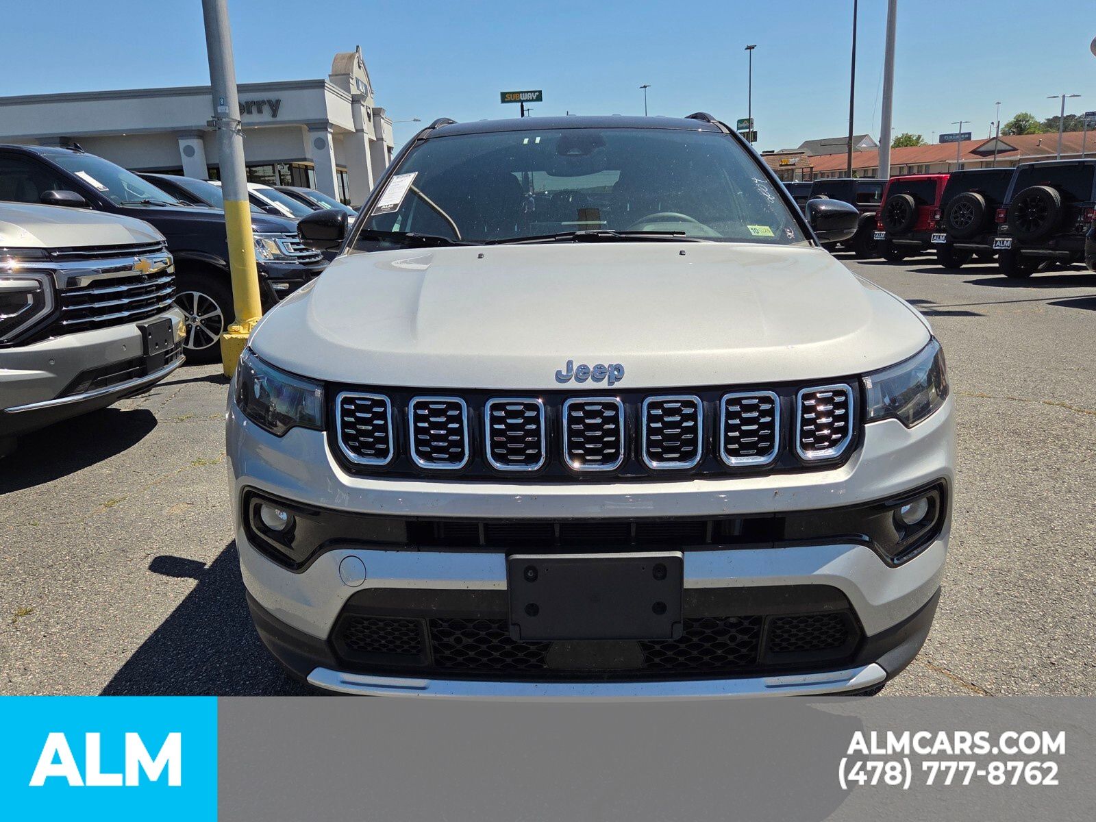 Used 2025 Silver Zynith Metallic Clearcoat Jeep Limited image 27