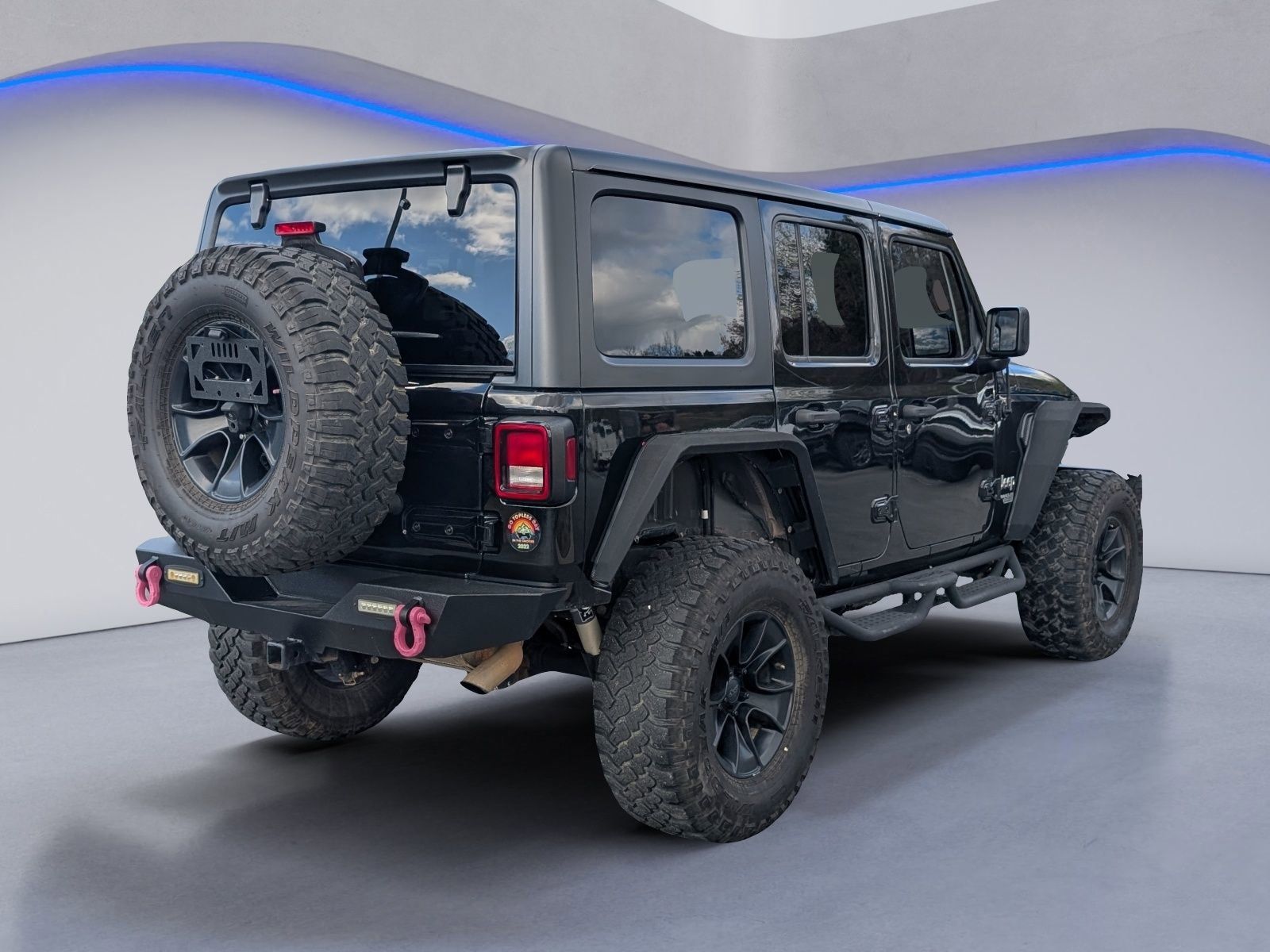 View vehicle photo 3