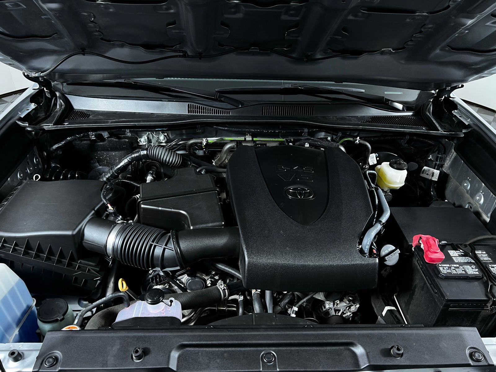 Thumbnail: 2022 Toyota Tacoma - 9