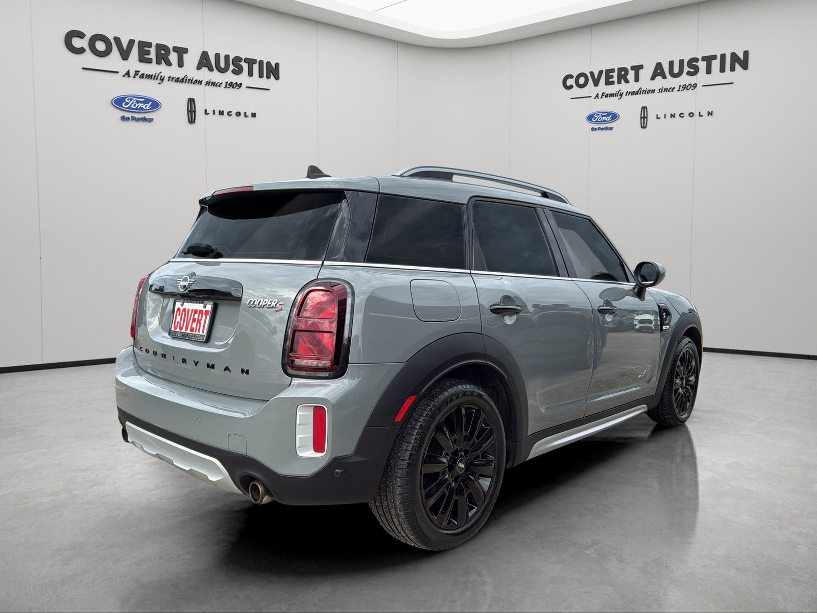 Used 2021 Gray MINI Signature image 3