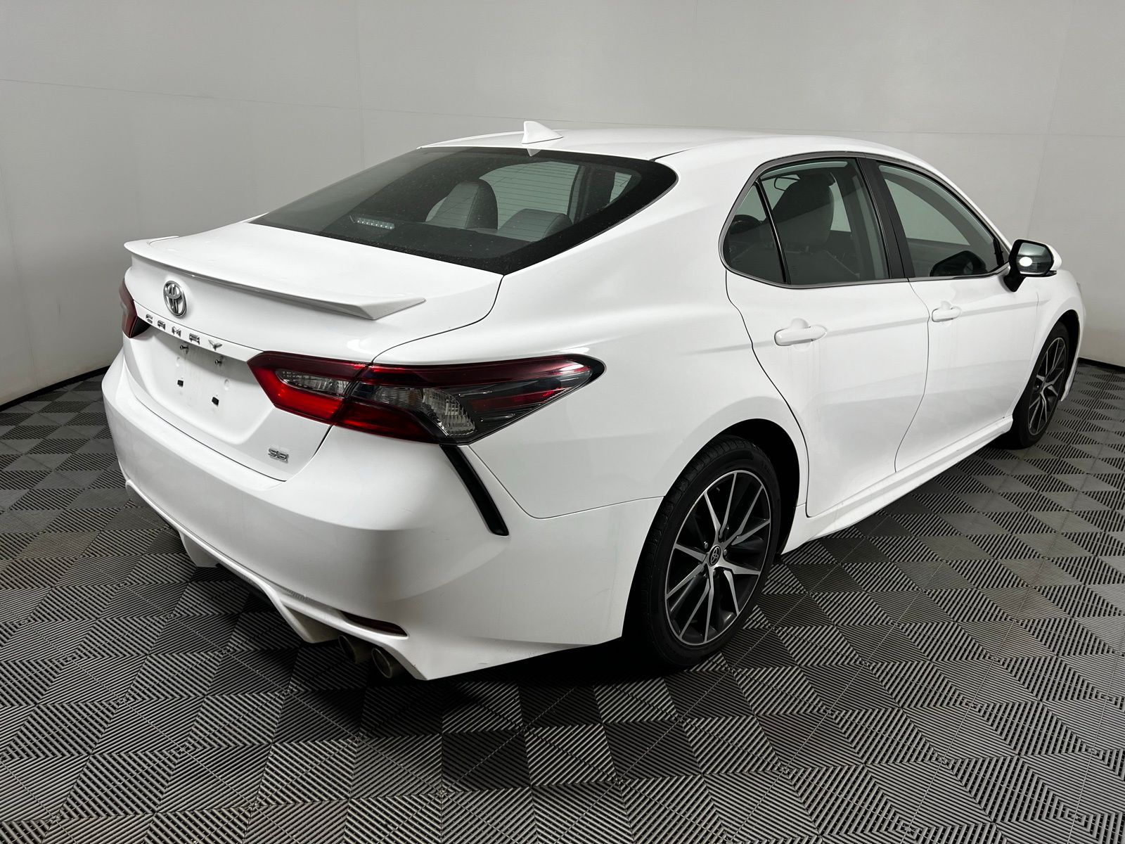 2023 Toyota Camry SE 5