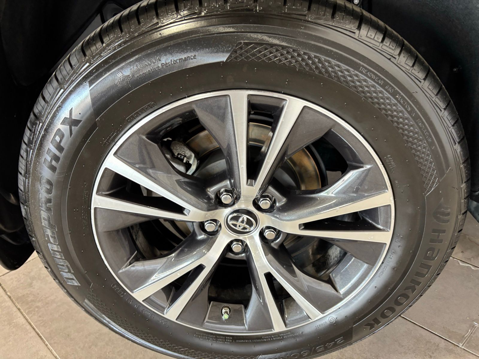 Used Car 2019 Toyota Highlander  For Sale Under $25,000 In Austin, Texas