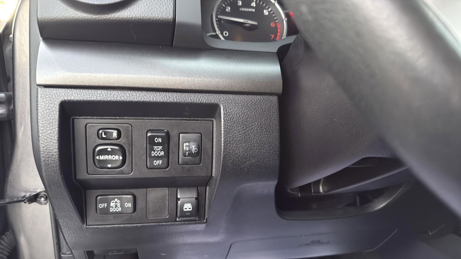 Used Car 2017 Toyota Tundra  Sr5 For Sale Under $30,000 In Austin, Texas