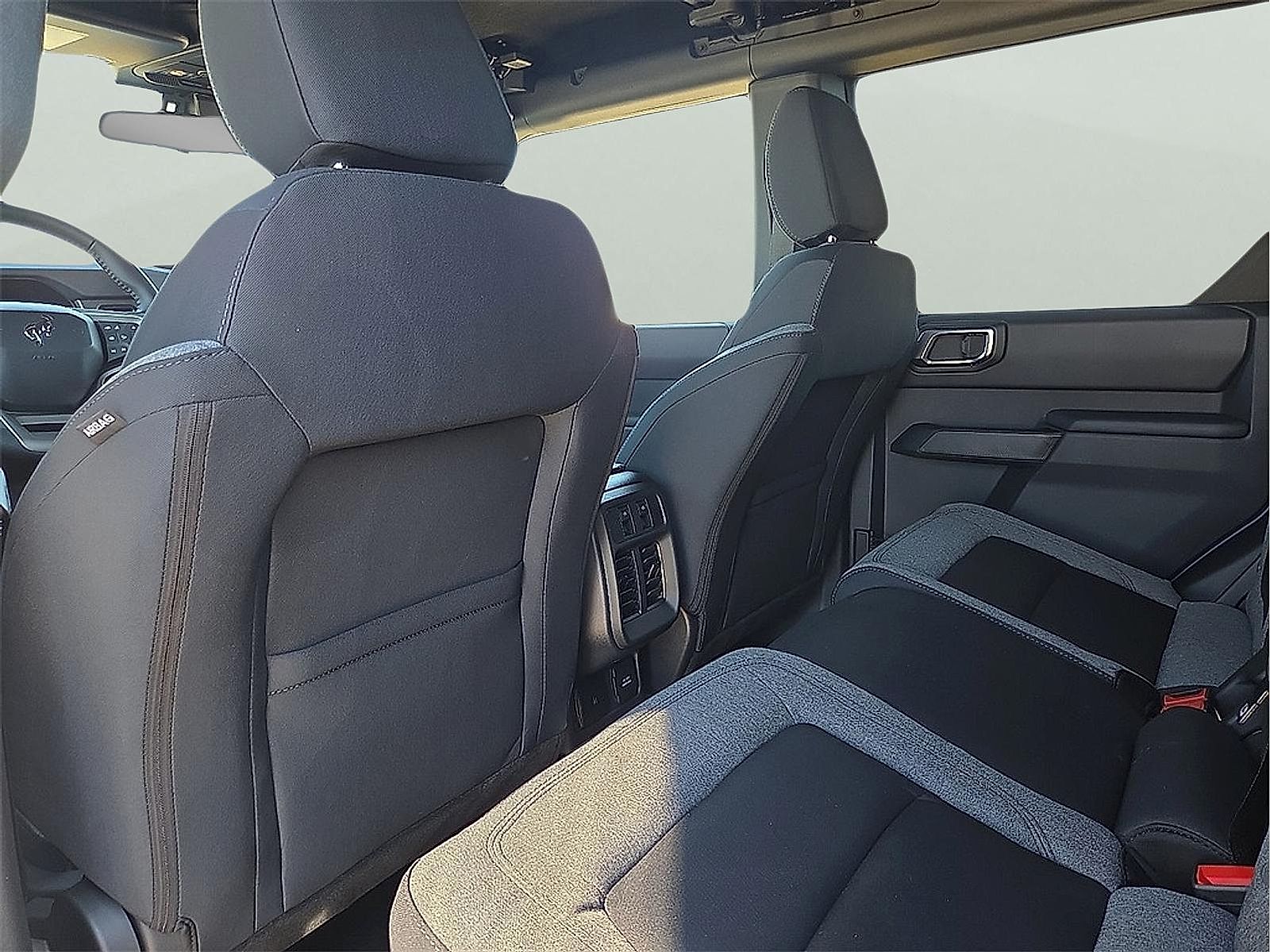 2025 Ford Bronco 4-Door Big Bend - Photo 9