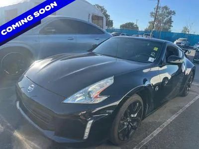 Gray (Magnetic Black) 2017 Nissan 370Z Base Coupe Rear-Wheel Drive 6-Speed Manual