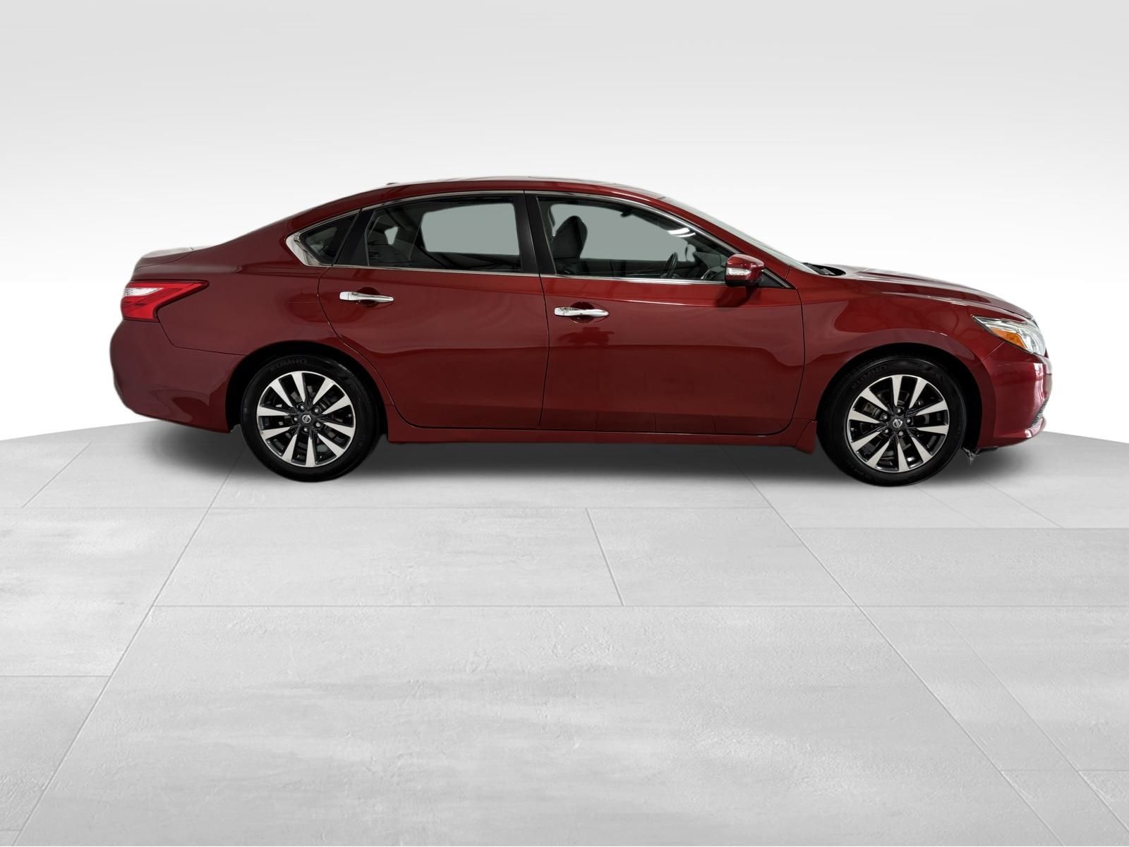 Used Car 2016 Nissan Altima  2.5 Sv For Sale Under $12,000 In Austin, Texas