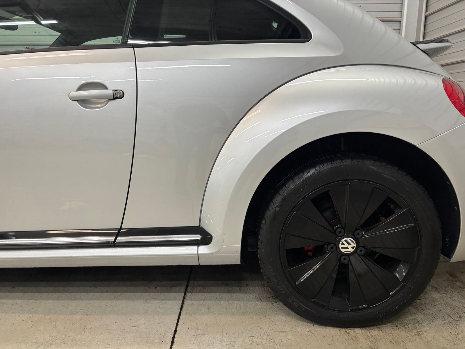 2014 Volkswagen Beetle R-Line - Photo 6