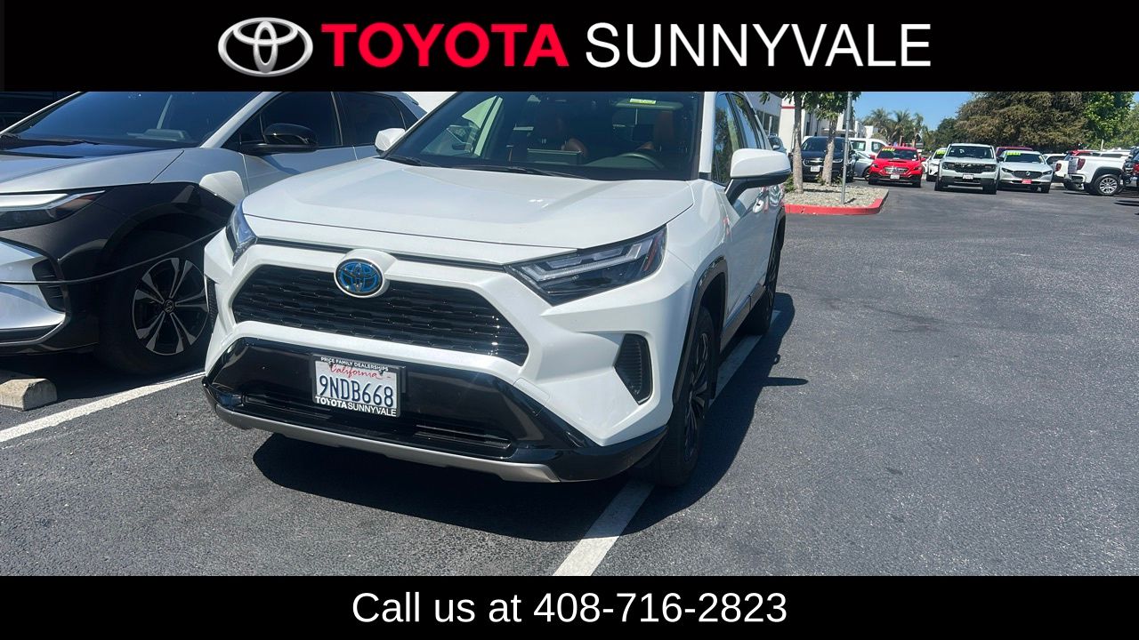 2024 Toyota RAV4 Hybrid SE AWD's photo