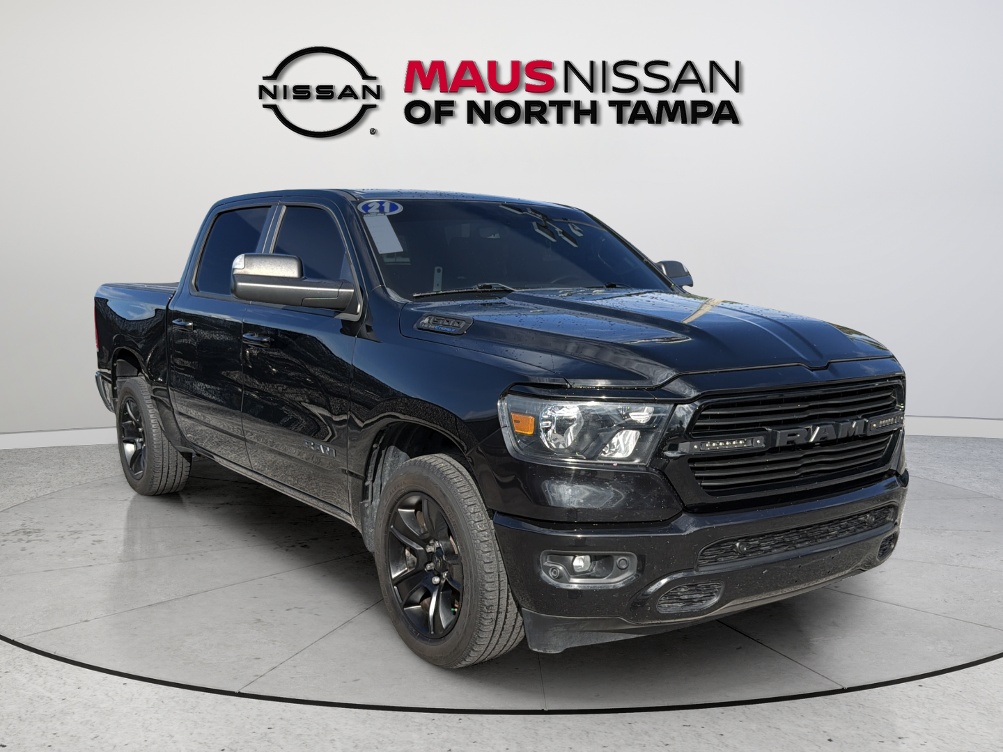 Diamond Black Crystal Pearlcoat 2021 RAM 1500 Pickup Truck 4X2 8-Speed Automatic