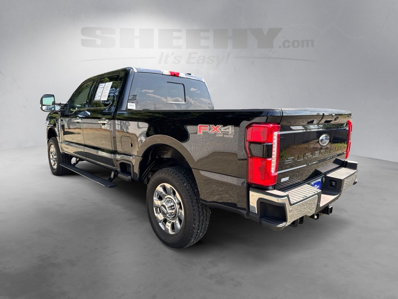 Certified Used 2025 Agate Black Metallic Ford Lariat image 14