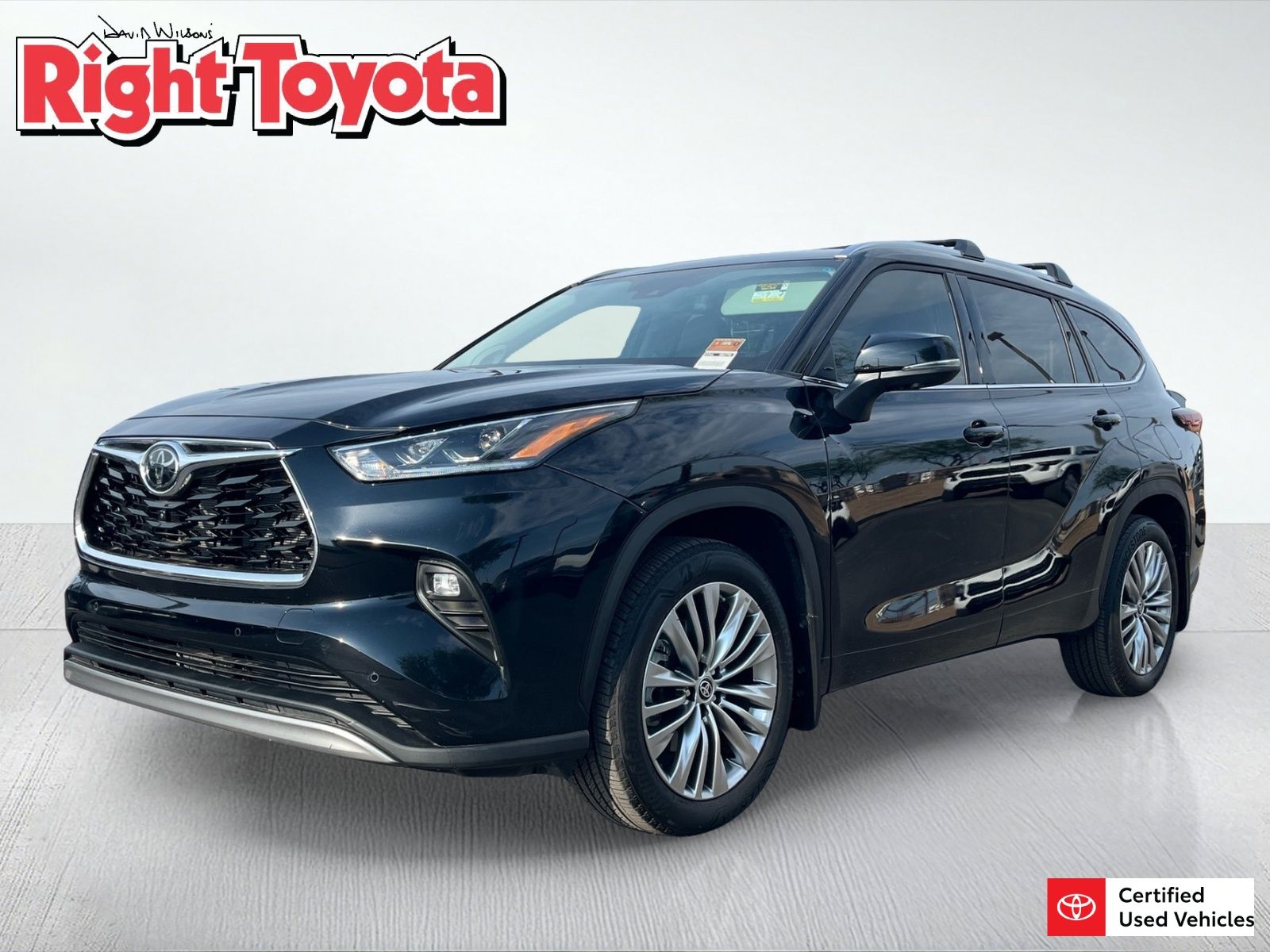 Midnight Black Metallic 2024 Toyota Highlander SUV / Crossover Front-Wheel Drive 8-Speed Automatic