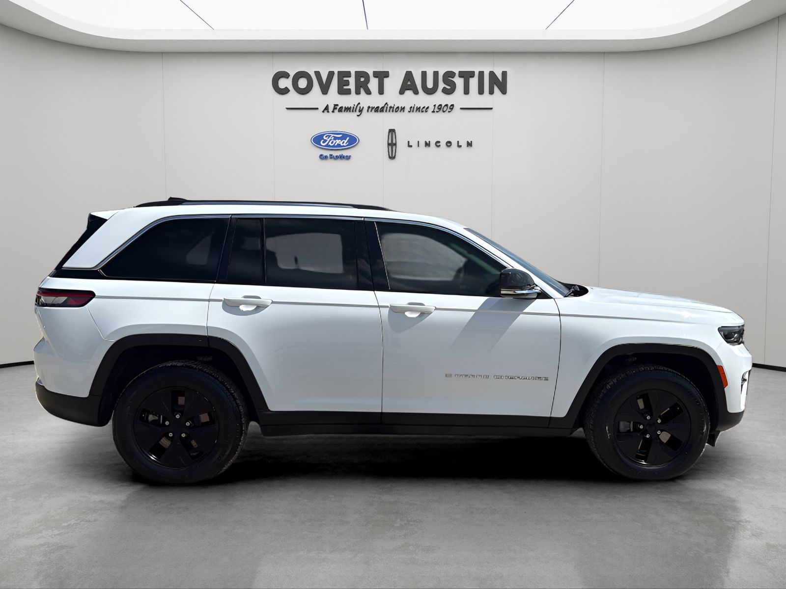 Used Car 2022 Jeep Grand Cherokee  4xe For Sale Under $30,000 In Austin, Texas