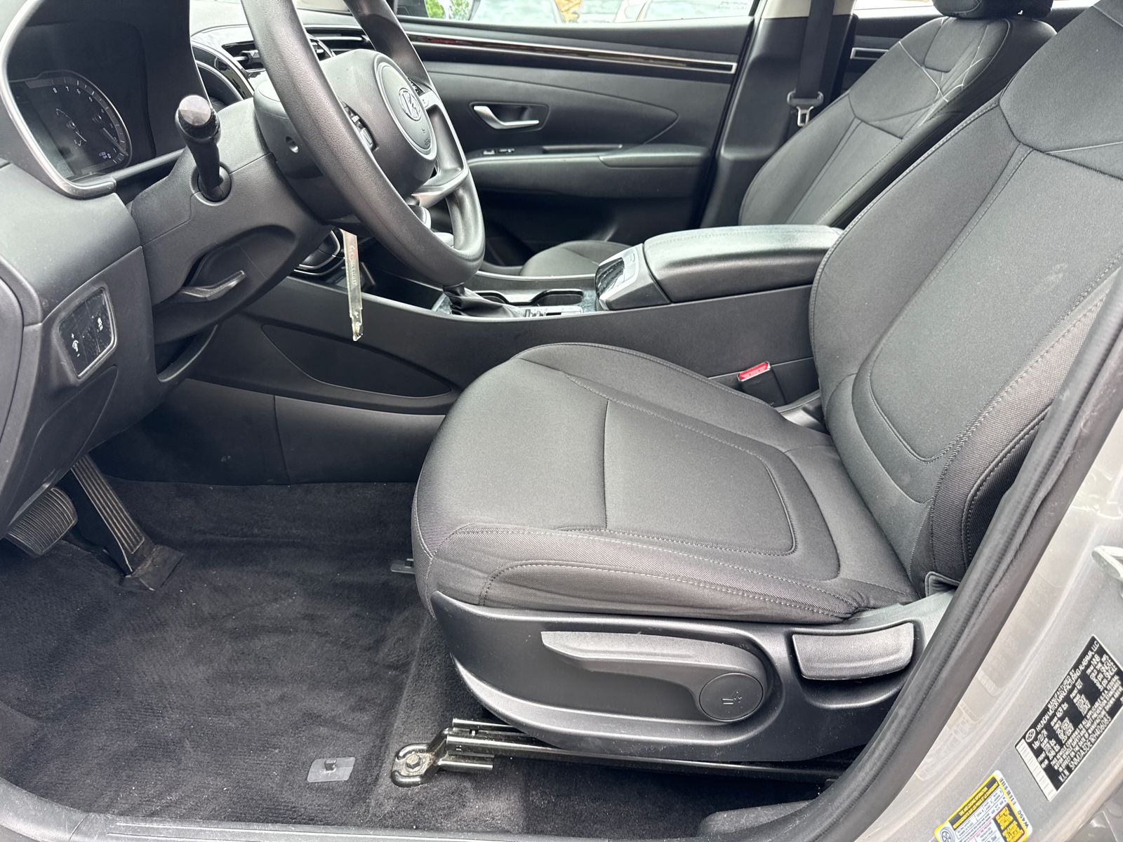 Used 2024 Silver Hyundai SE image 9