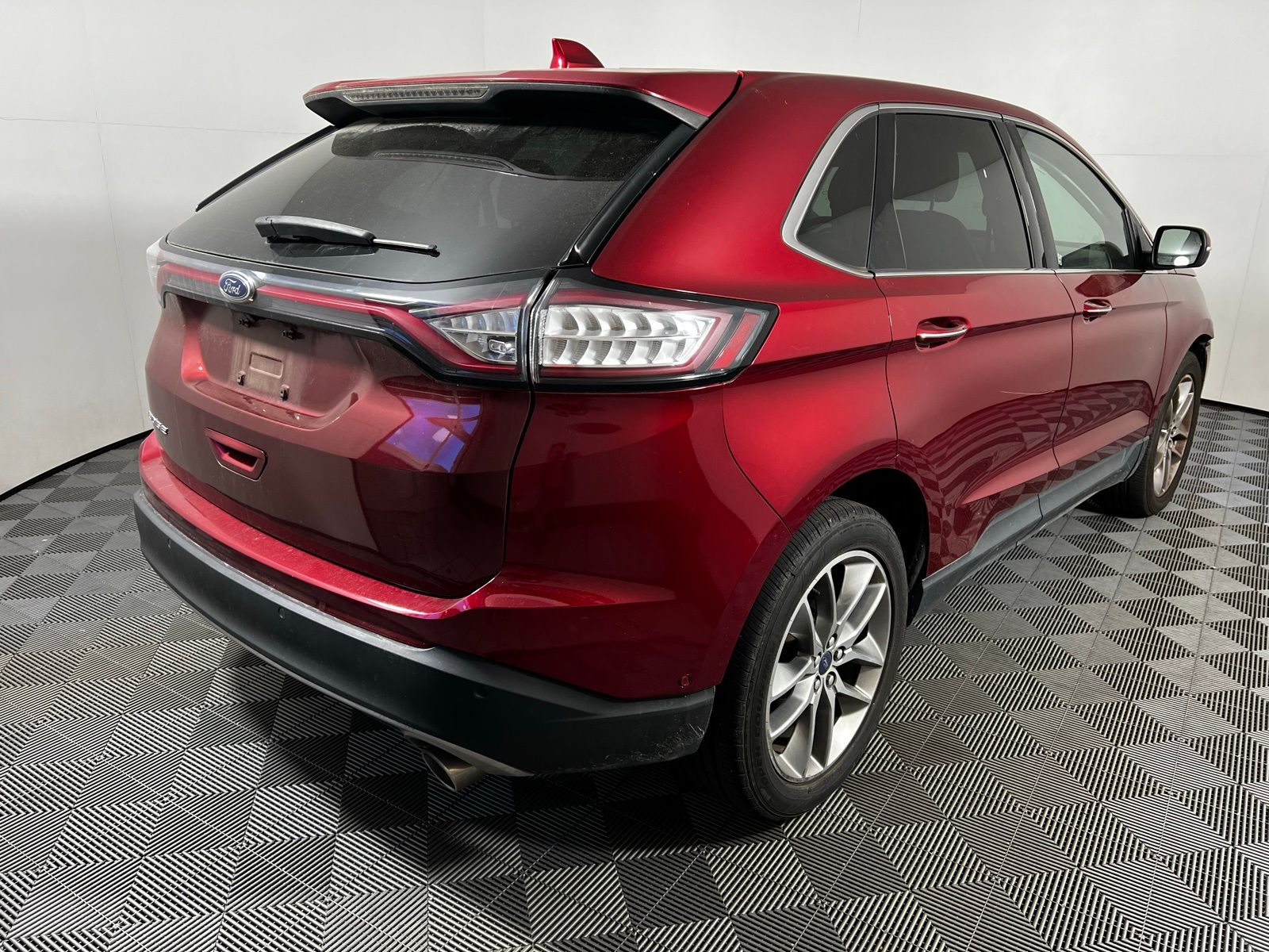 Thumbnail: 2015 Ford Edge - 5