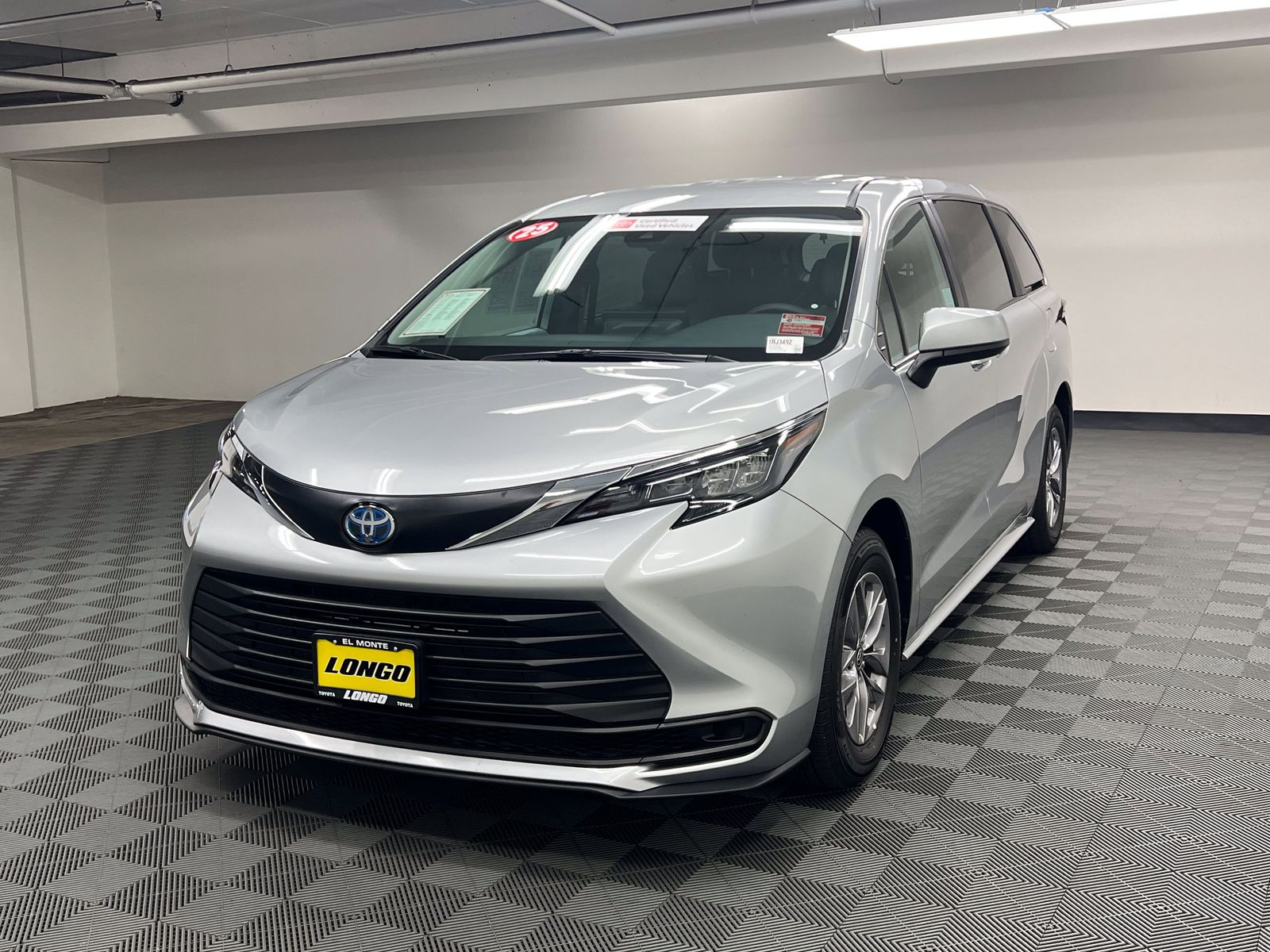 used 2025 Toyota Sienna car, priced at $40,388