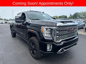  2022 GMC Sierra 3500HD Denali Crew Cab 4WD   