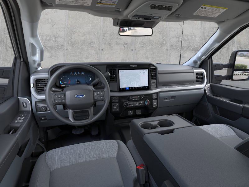 New 2026 Oxford White Ford XLT image 9