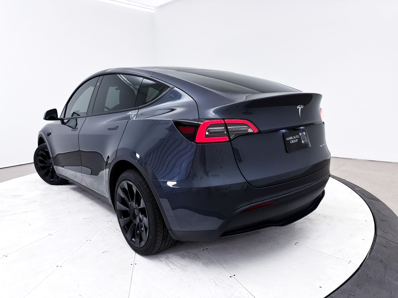 Used 2023 Tesla Model Y Long Range with VIN 7SAYGDEE7PA079429 for sale in Scottsdale, AZ