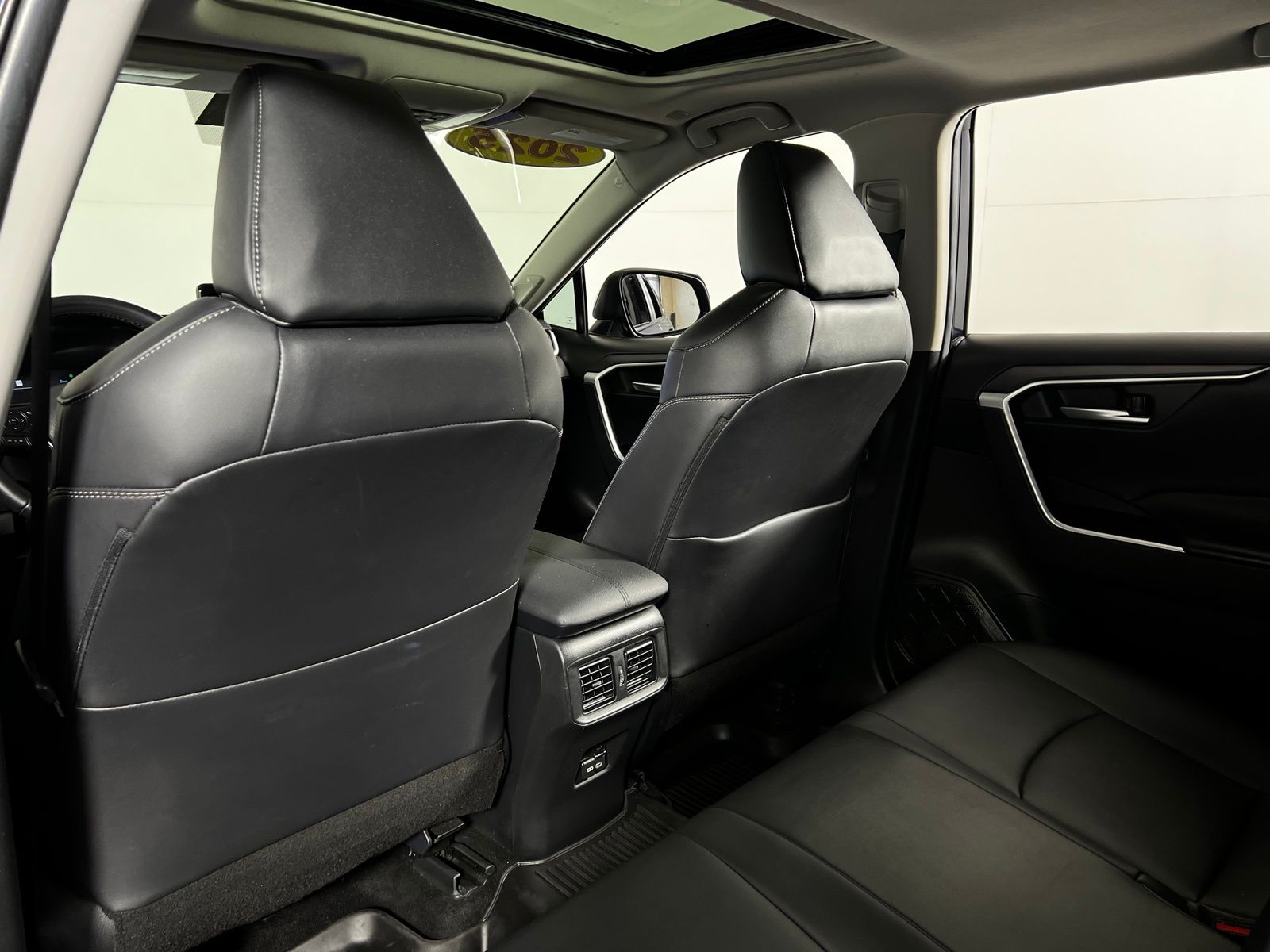 Thumbnail: 2025 Toyota RAV4 - 24