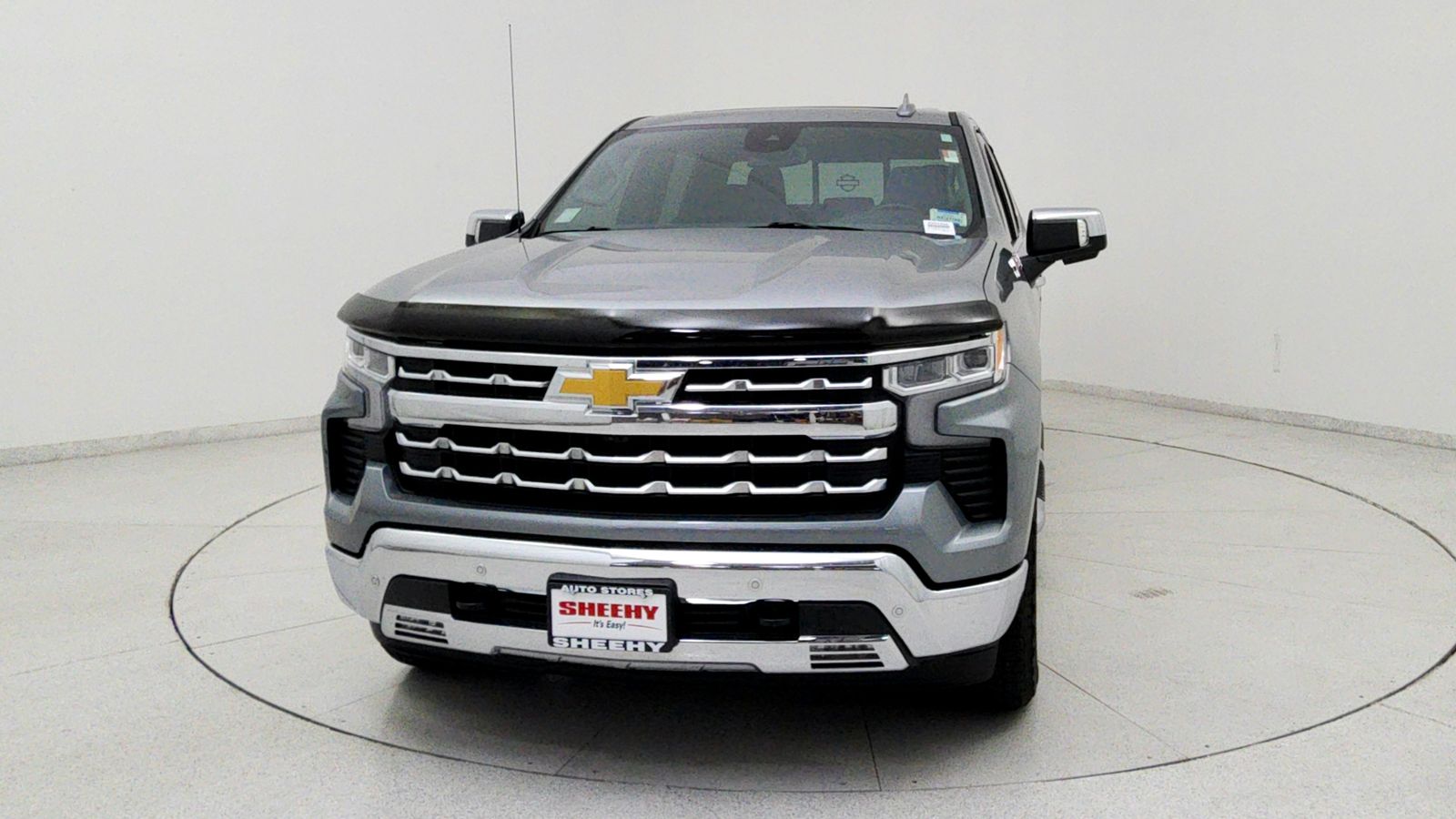 Used 2025 Gray Chevrolet LTZ image 2