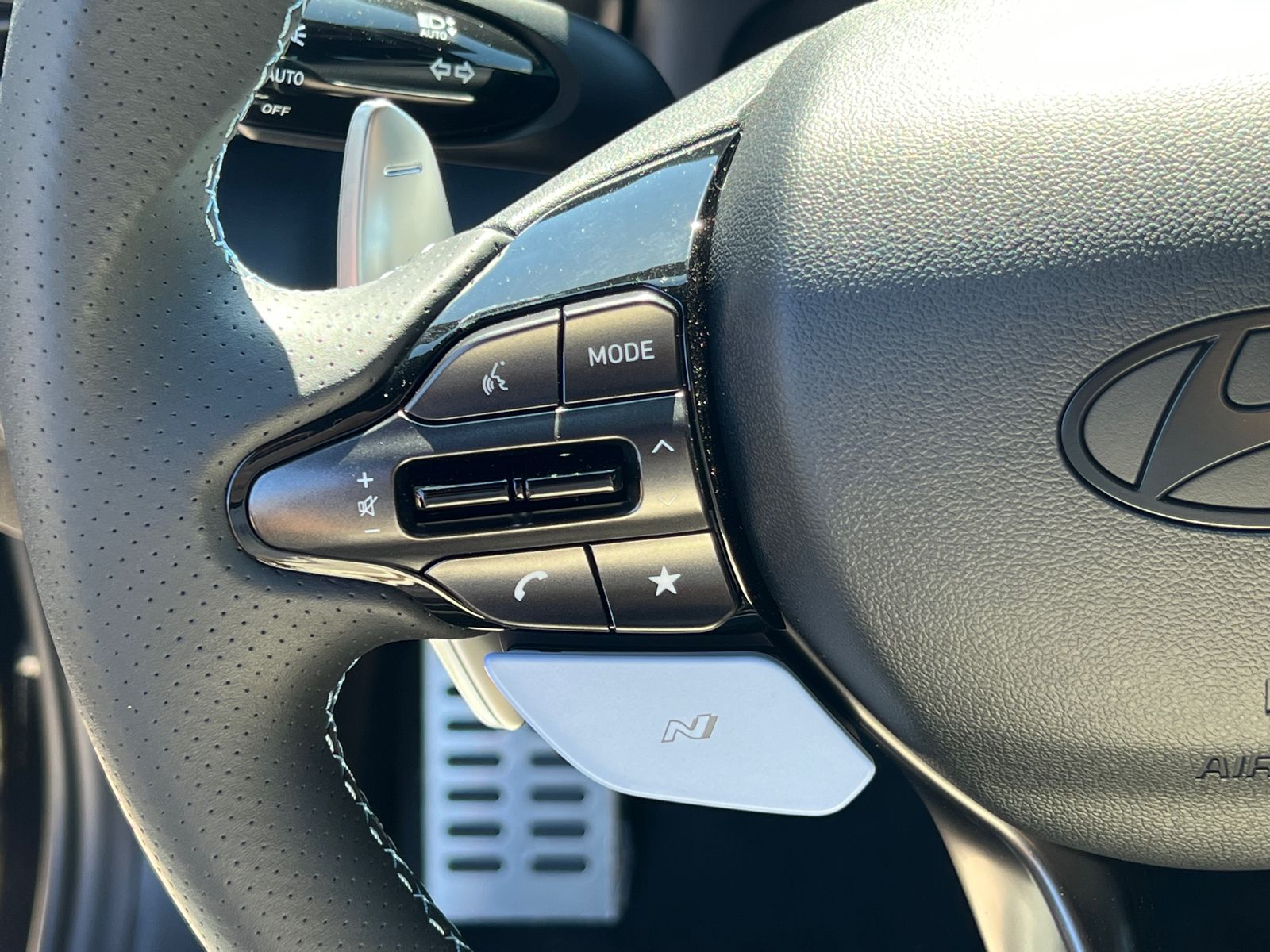 2025 Hyundai Elantra N Base photo 17