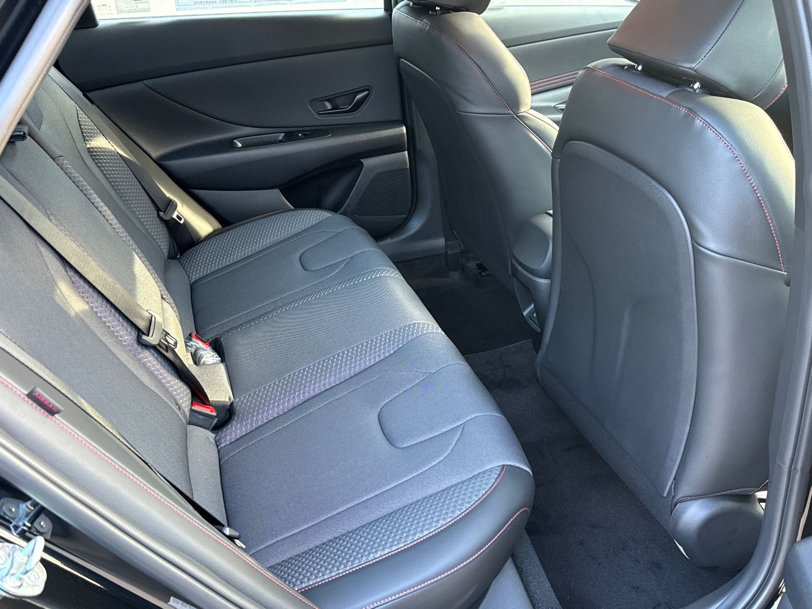 2025 Hyundai Elantra N Line photo 15