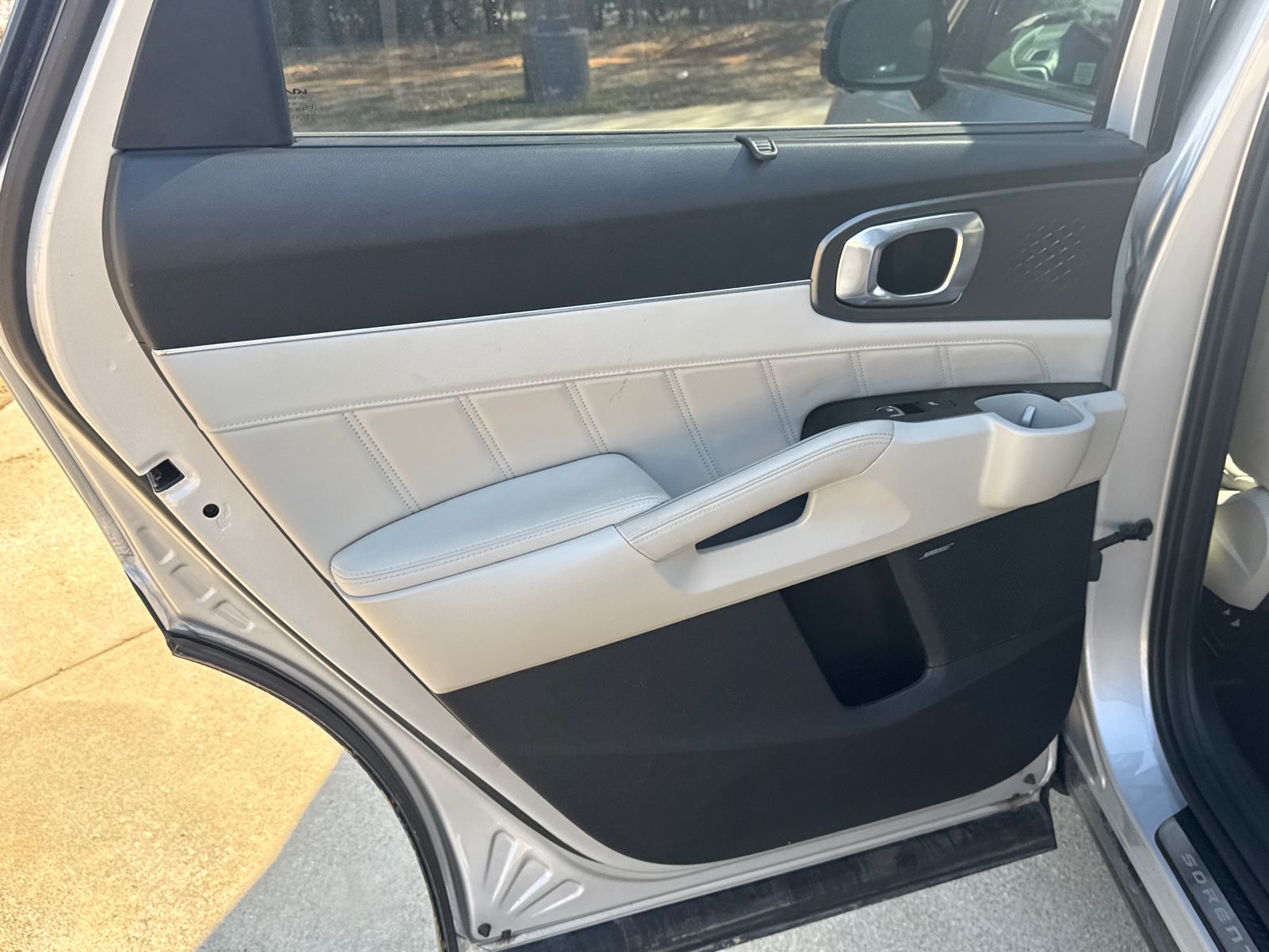 Used 2023 Silky Silver Kia SX Prestige image 22