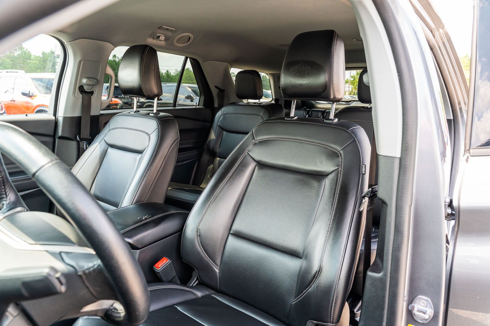 Used 2023 Ford Explorer SUV
