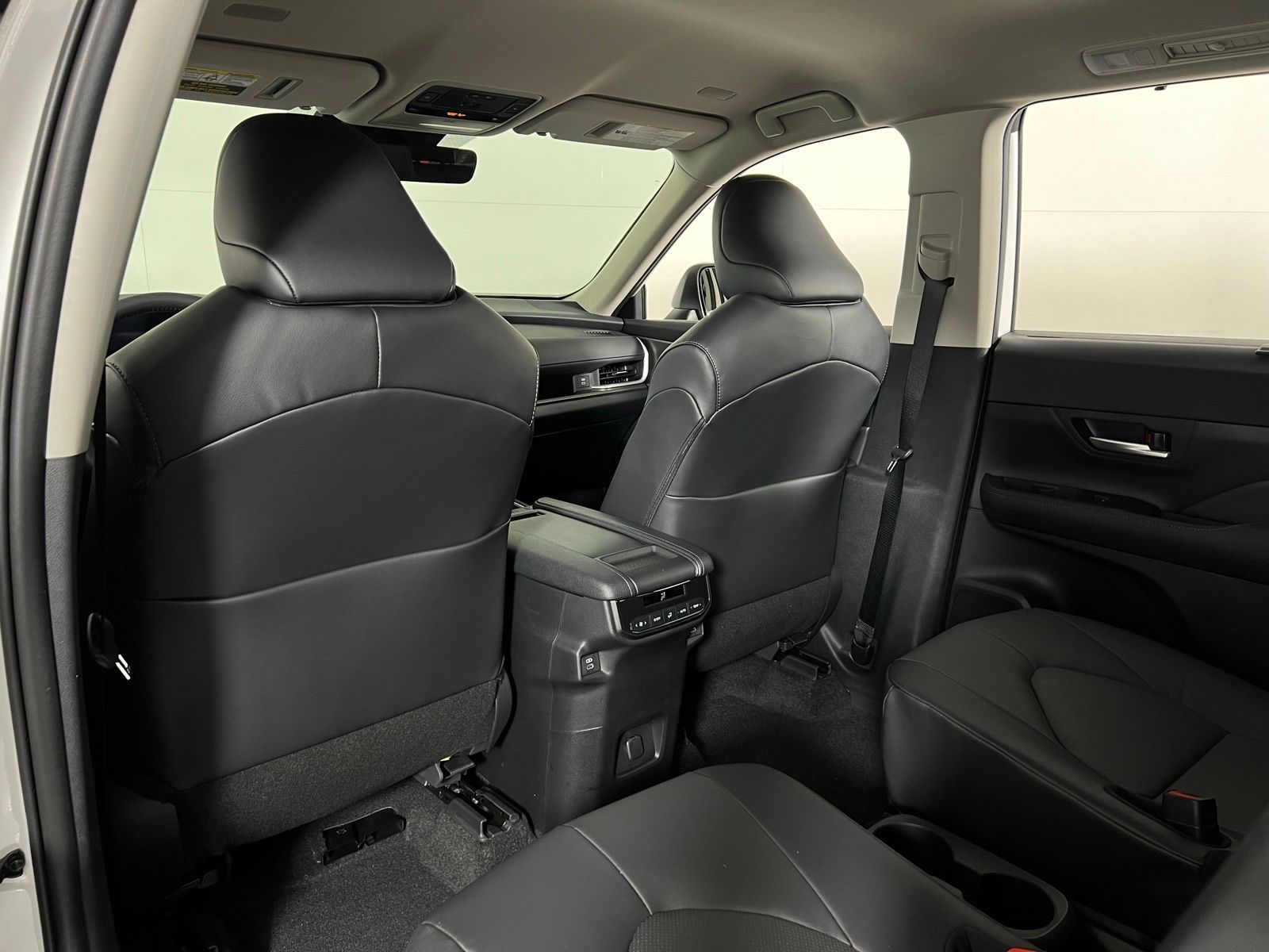 Thumbnail: 2026 Toyota Grand Highlander - 17