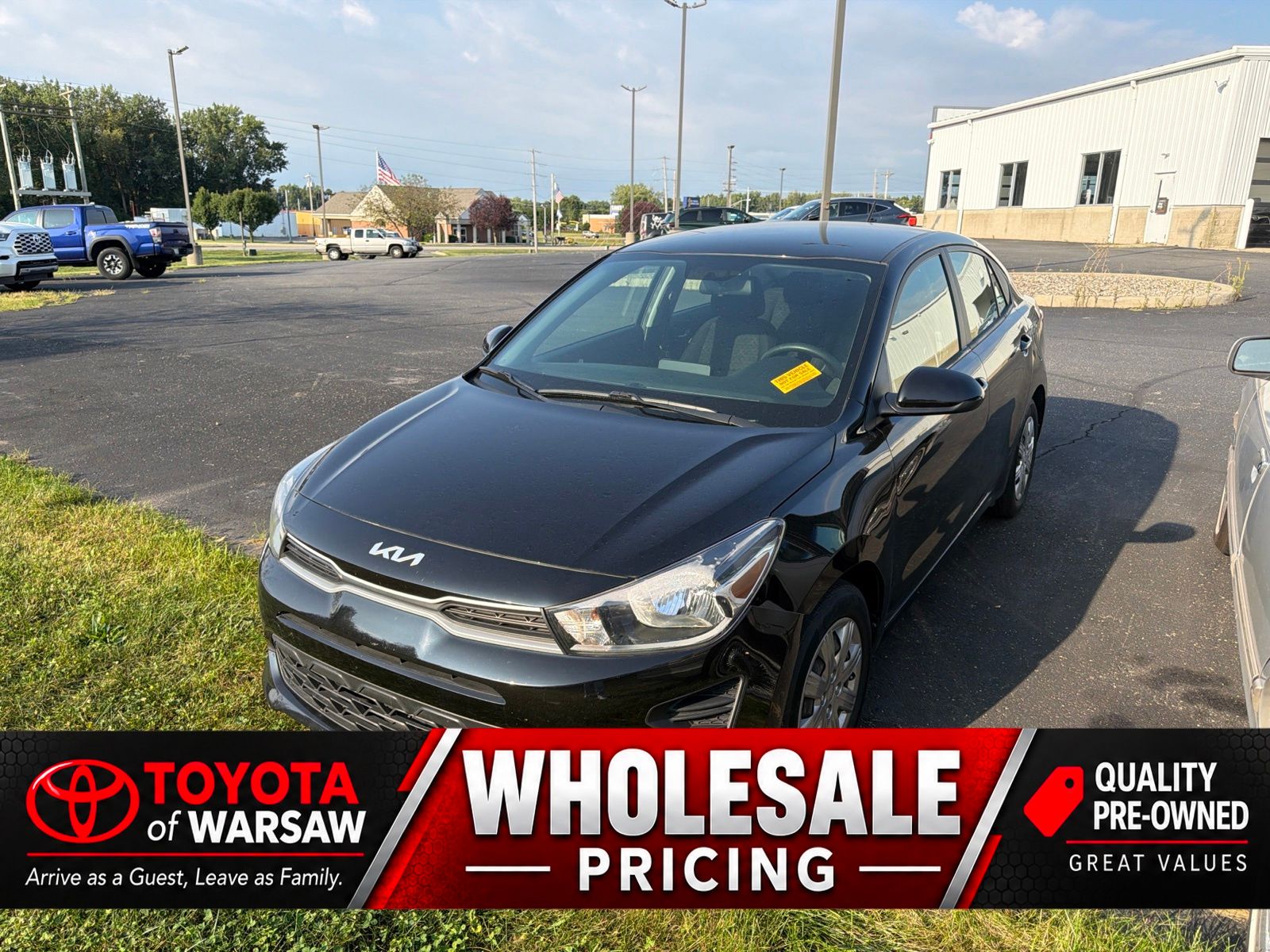 Aurora Black 2022 Kia Rio Sedan Front-Wheel Drive Continuously Variable Transmission