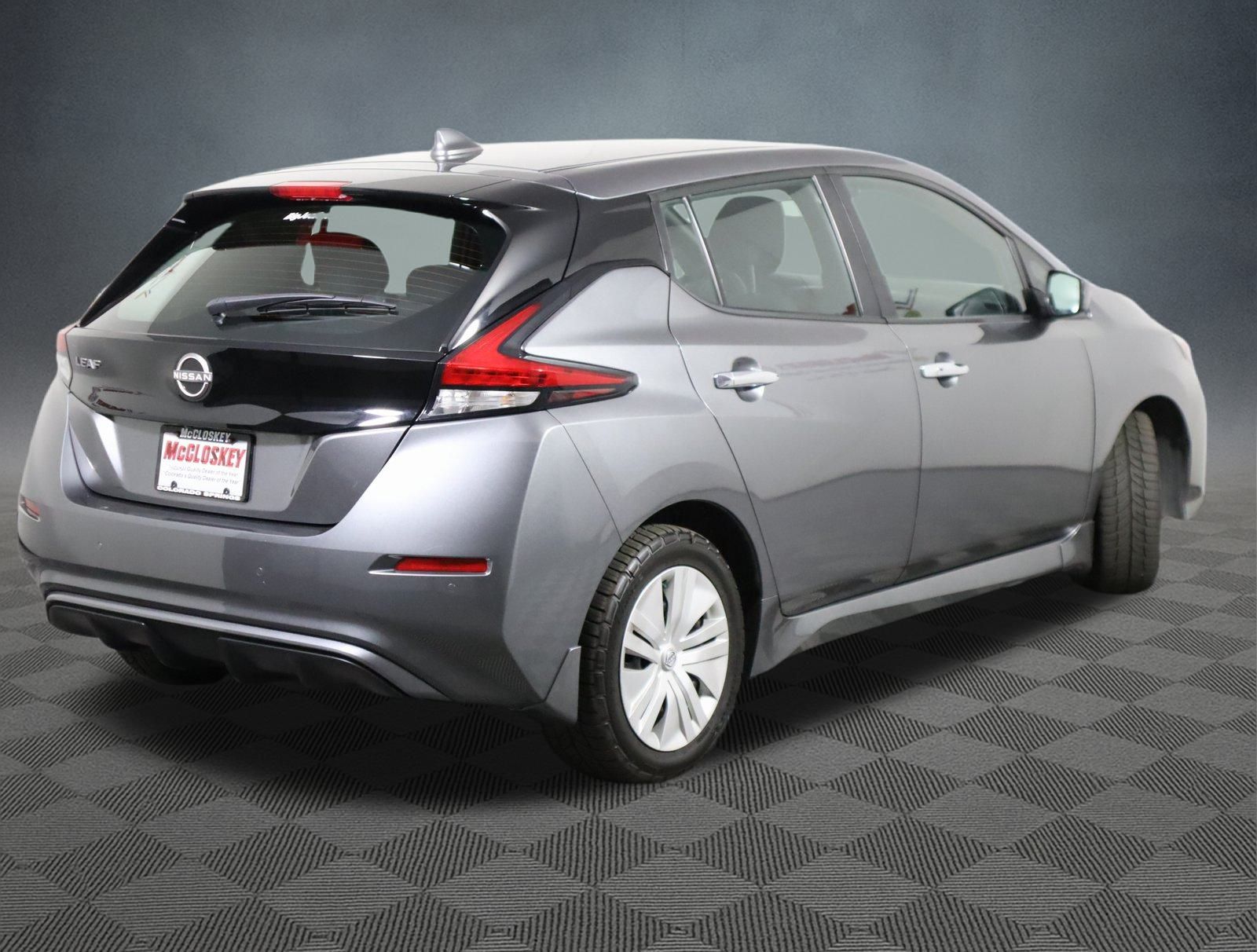 2023 Nissan LEAF S photo