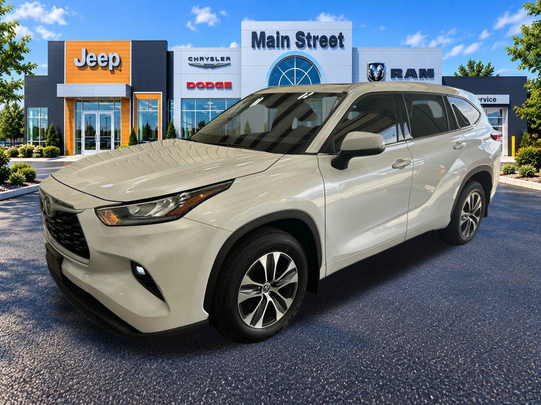 Pearl 2022 Toyota Highlander SUV / Crossover All-Wheel Drive 8-Speed Automatic