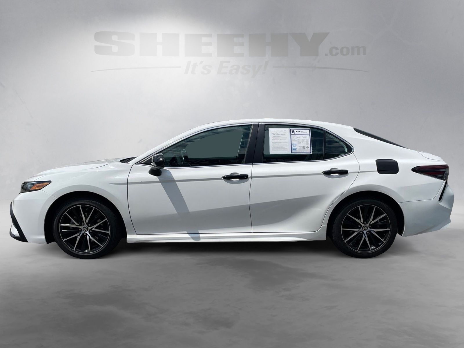 Used 2021 Super White Toyota SE image 6