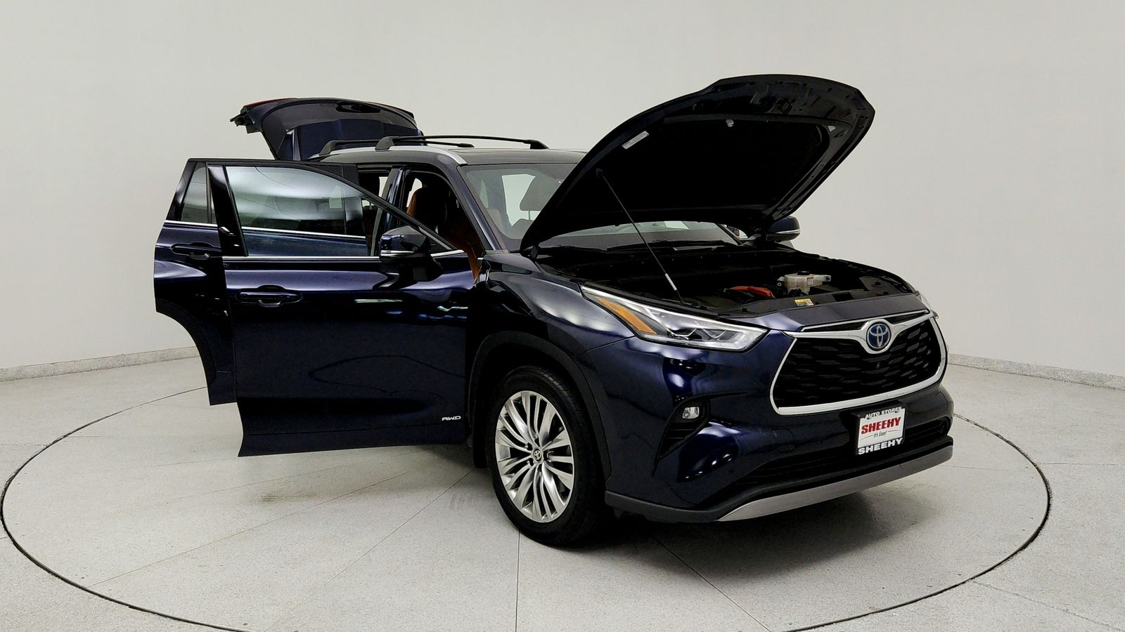 Used 2023  Toyota Platinum image 11