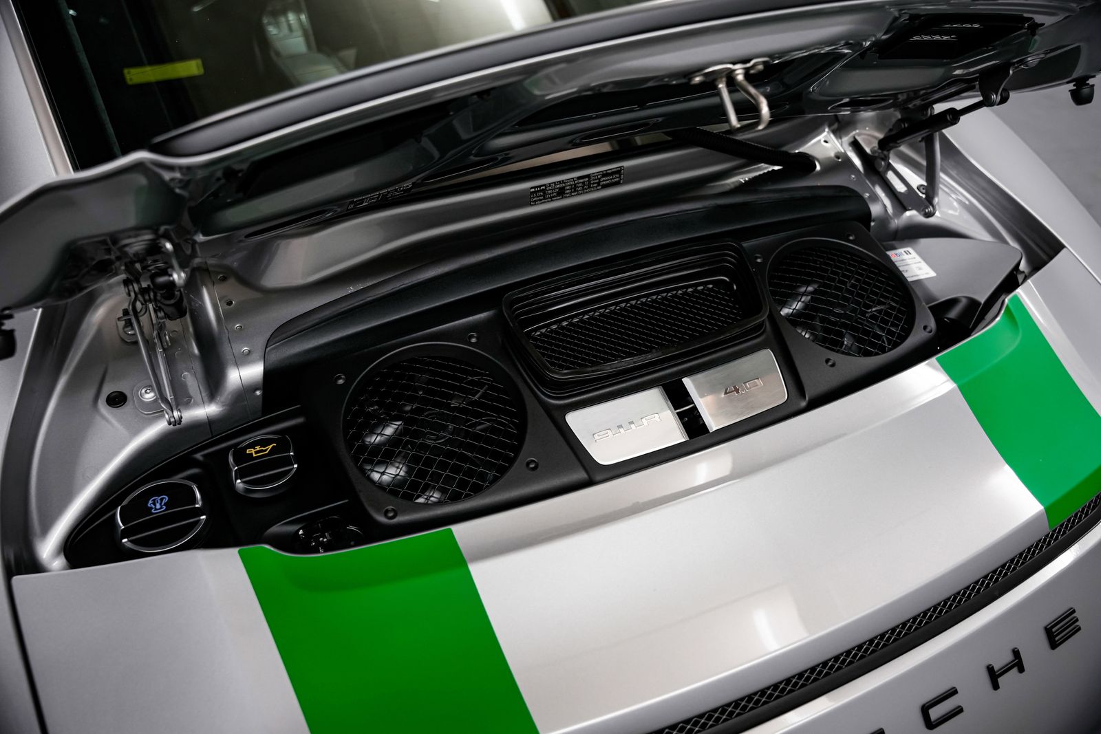 2016 Porsche 911 R — photo 49