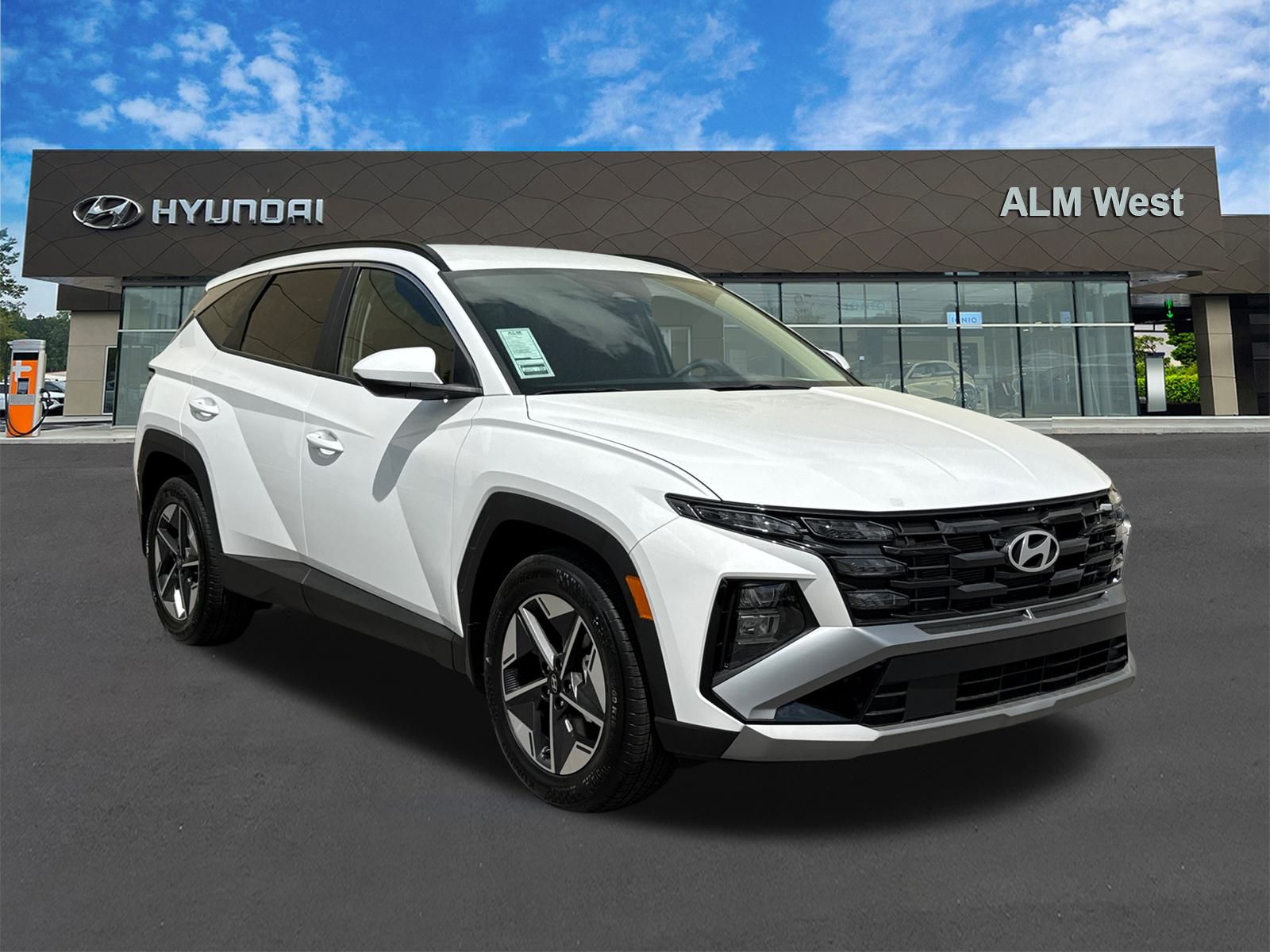 New 2025 White Hyundai SEL image 4