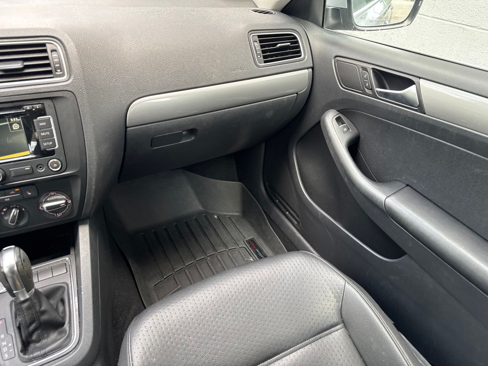 Used 2015 Reflex Silver Metallic Volkswagen 1.8T SE image 27