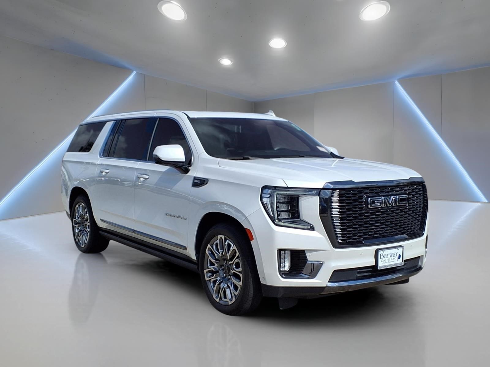 2024 GMC Yukon XL Denali Ultimate White at River Oaks CDJR