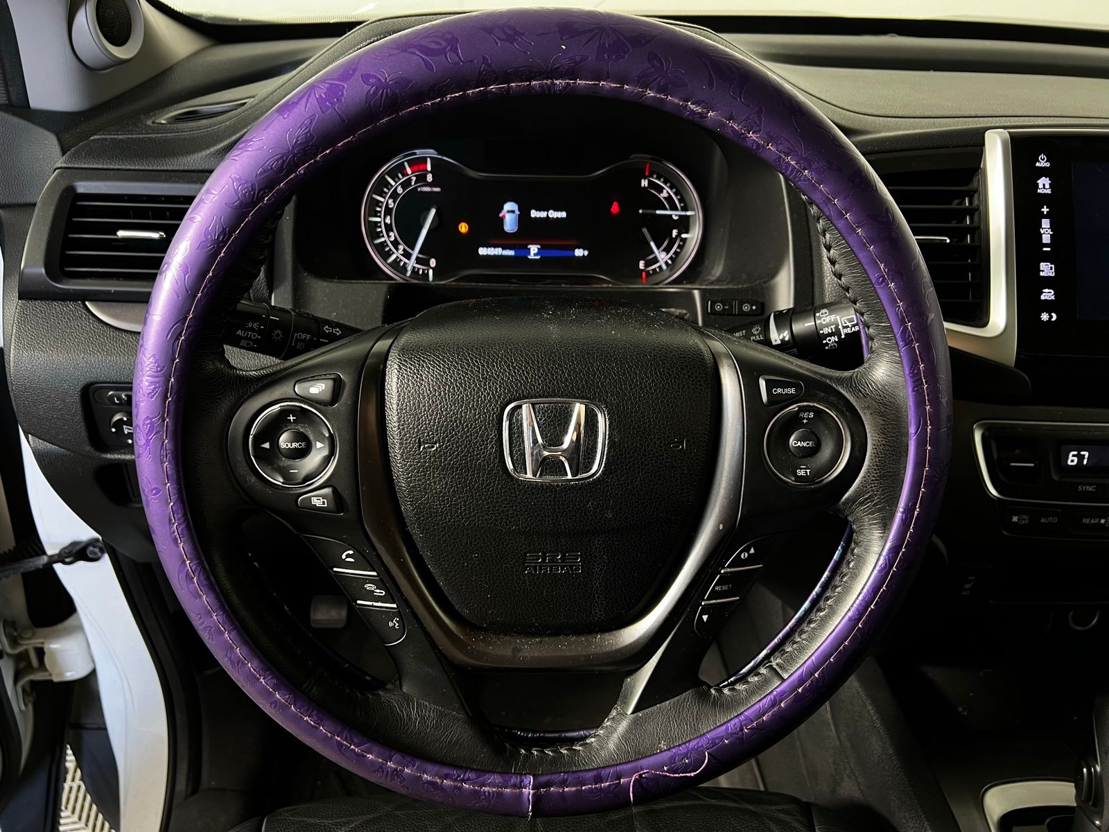 Thumbnail: 2018 Honda Pilot - 9