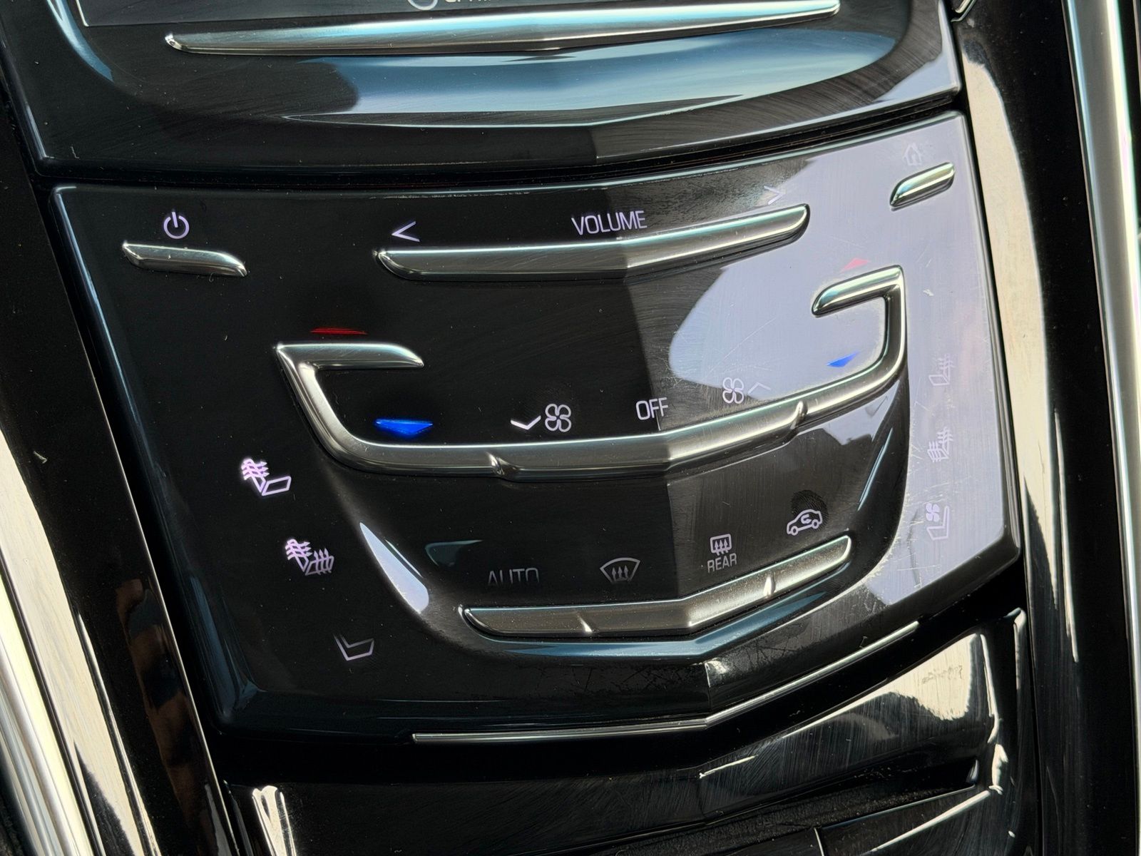 Used 2017 Radiant Silver Metallic Cadillac Luxury image 30