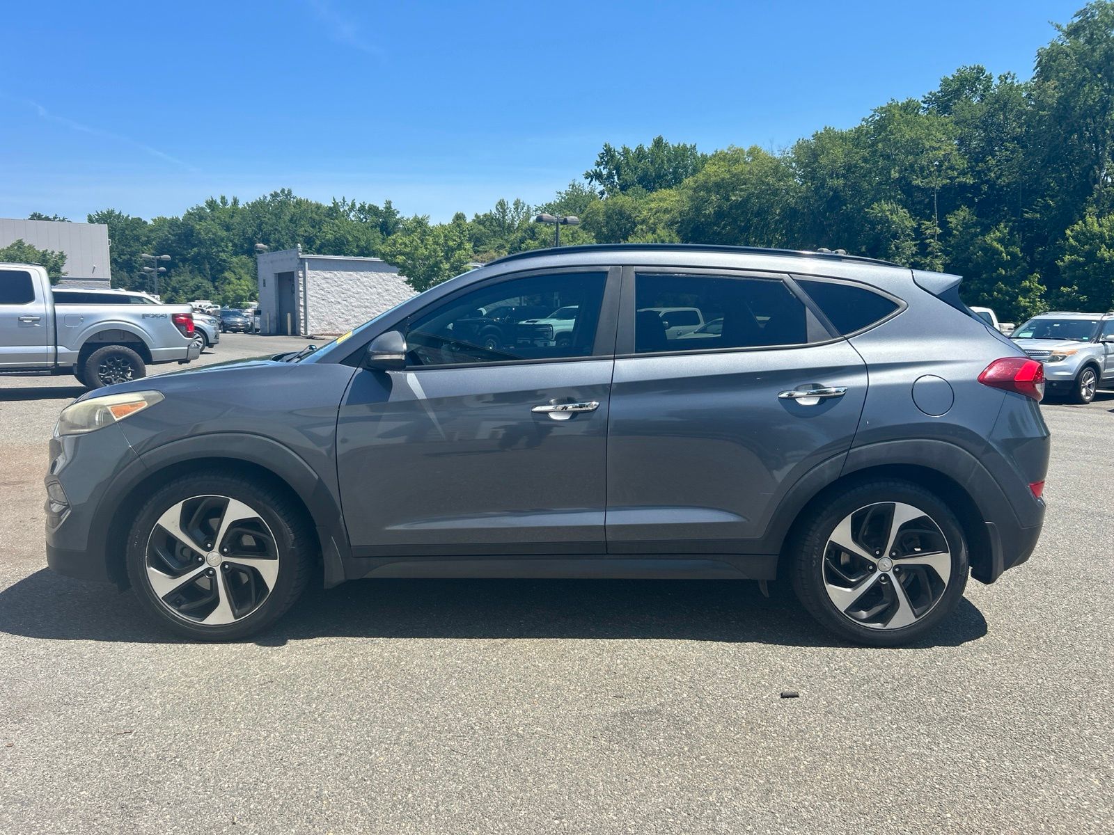 Used 2016 Gray Hyundai Limited image 5