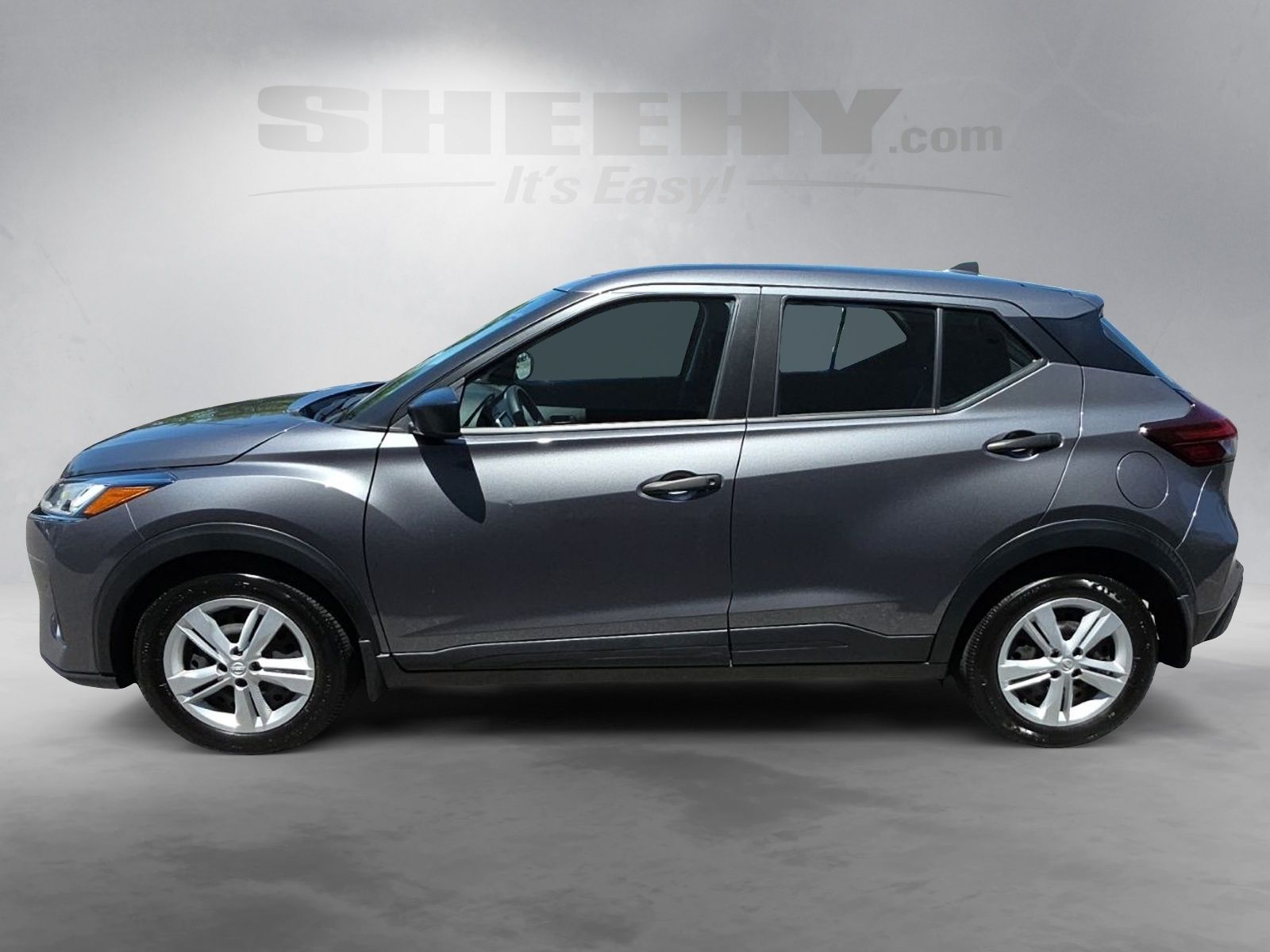 Used 2024 Gray Nissan S image 15