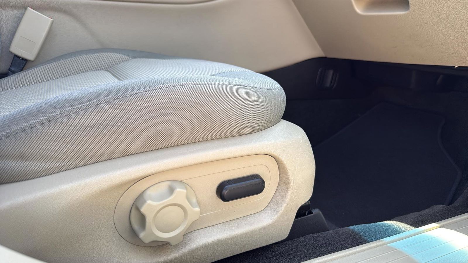 Used Car 2014 Ford Taurus  Sel For Sale Under $10,000 In Austin, Texas