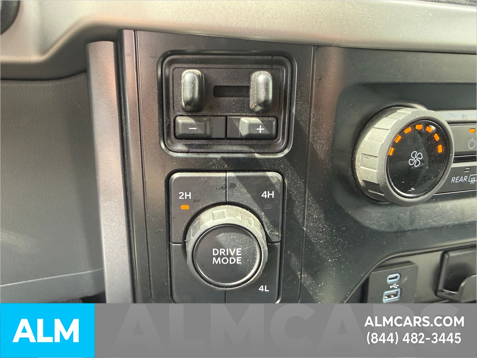 Used 2023 Black Ford XLT image 24