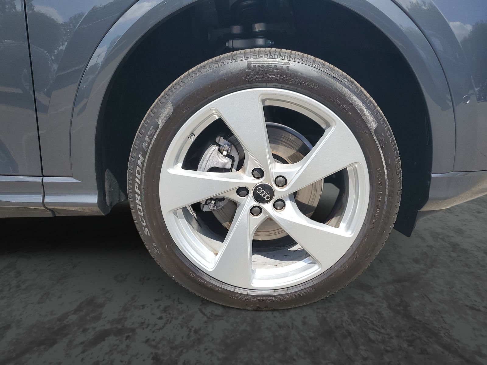 Vehicle photo