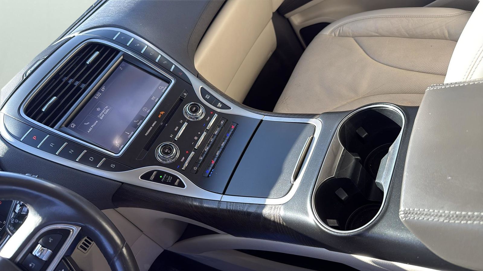 Used Car 2020 Lincoln Nautilus  Reserve For Sale Under $20,000 In Austin, Texas
