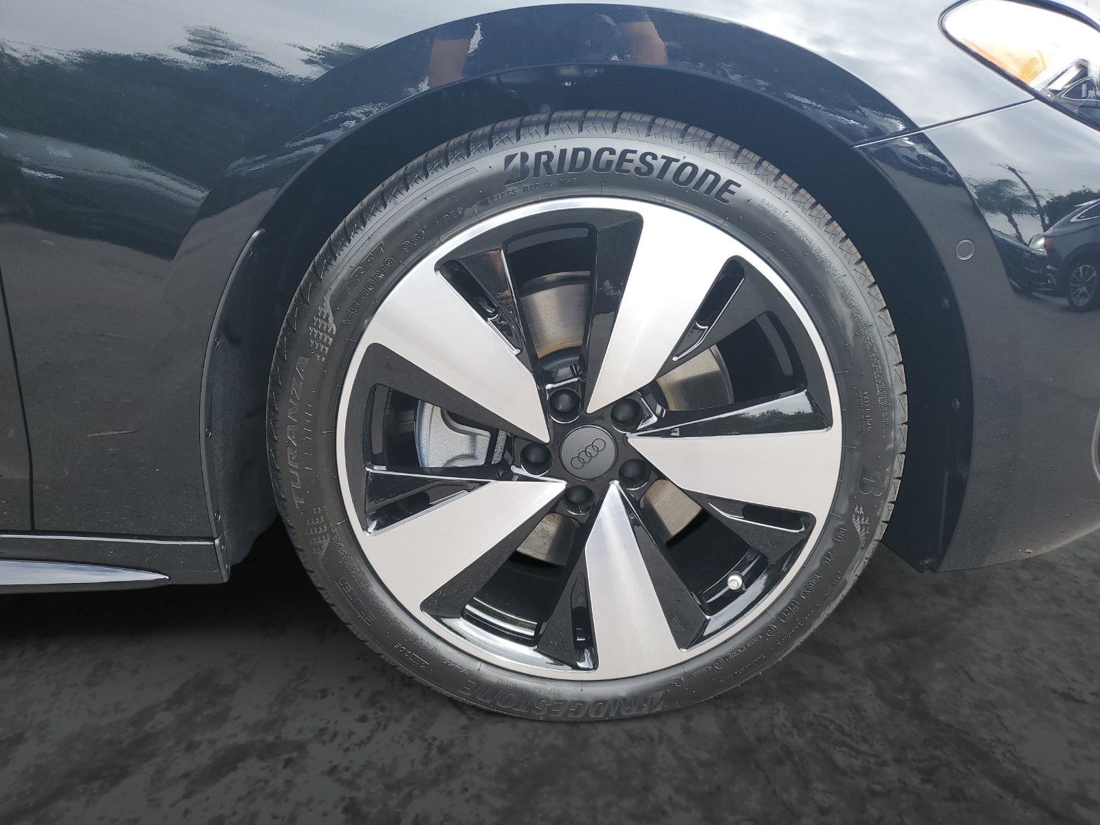 Vehicle photo