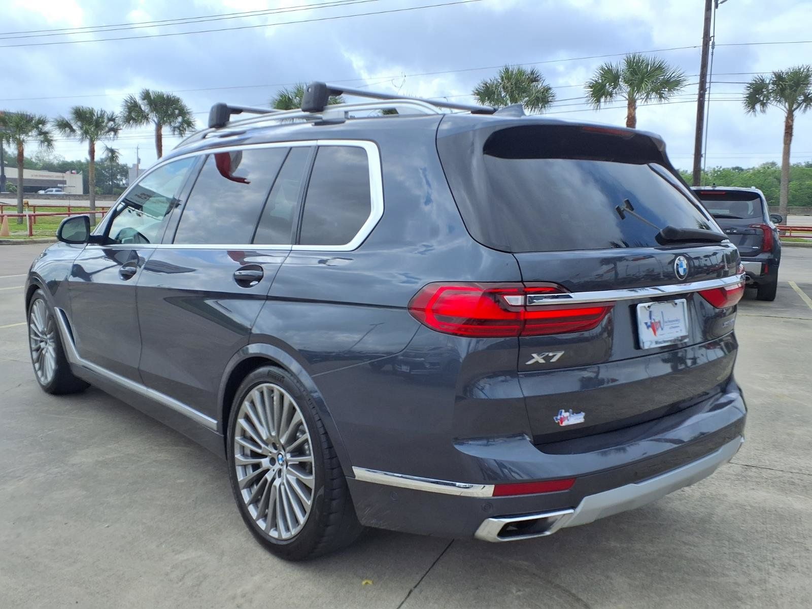 2019 BMW X7 xDrive50i - 7
